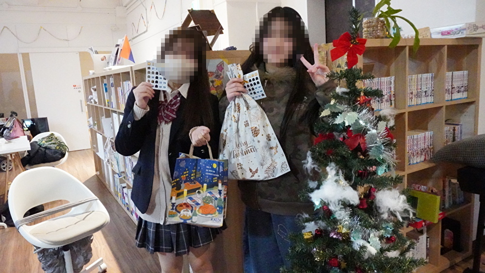 通信制高校サポート校の原宿AIA高等学院で生徒主催のクリスマス会を実施